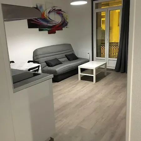 A 500m Du Port Et De La Plage Apartment Meze